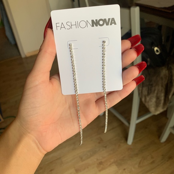 Fashion Nova Jewelry - Fashion Nova Diamond Drop Earrings